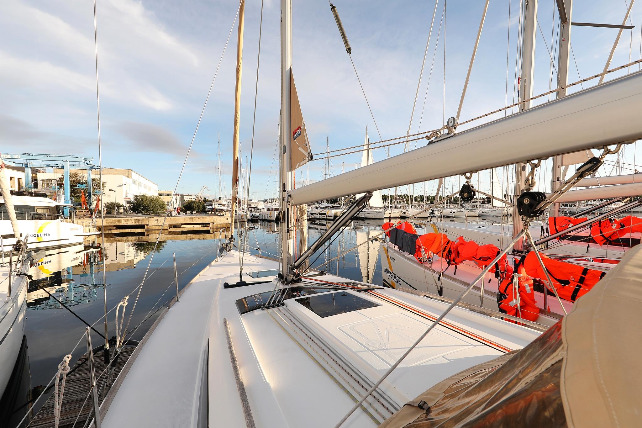 Dufour 350 GL, picture 10