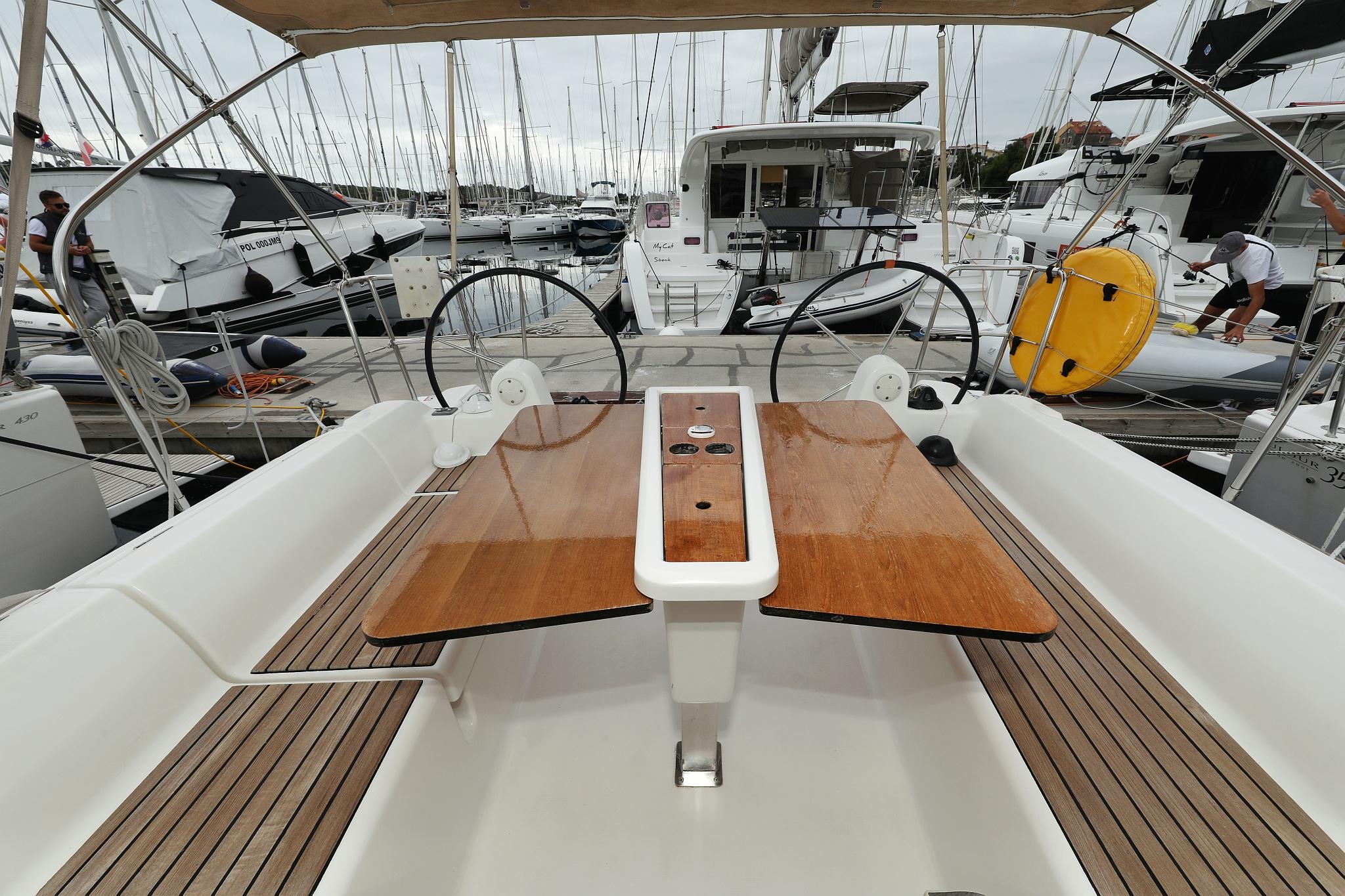 Dufour 350 GL, picture 9