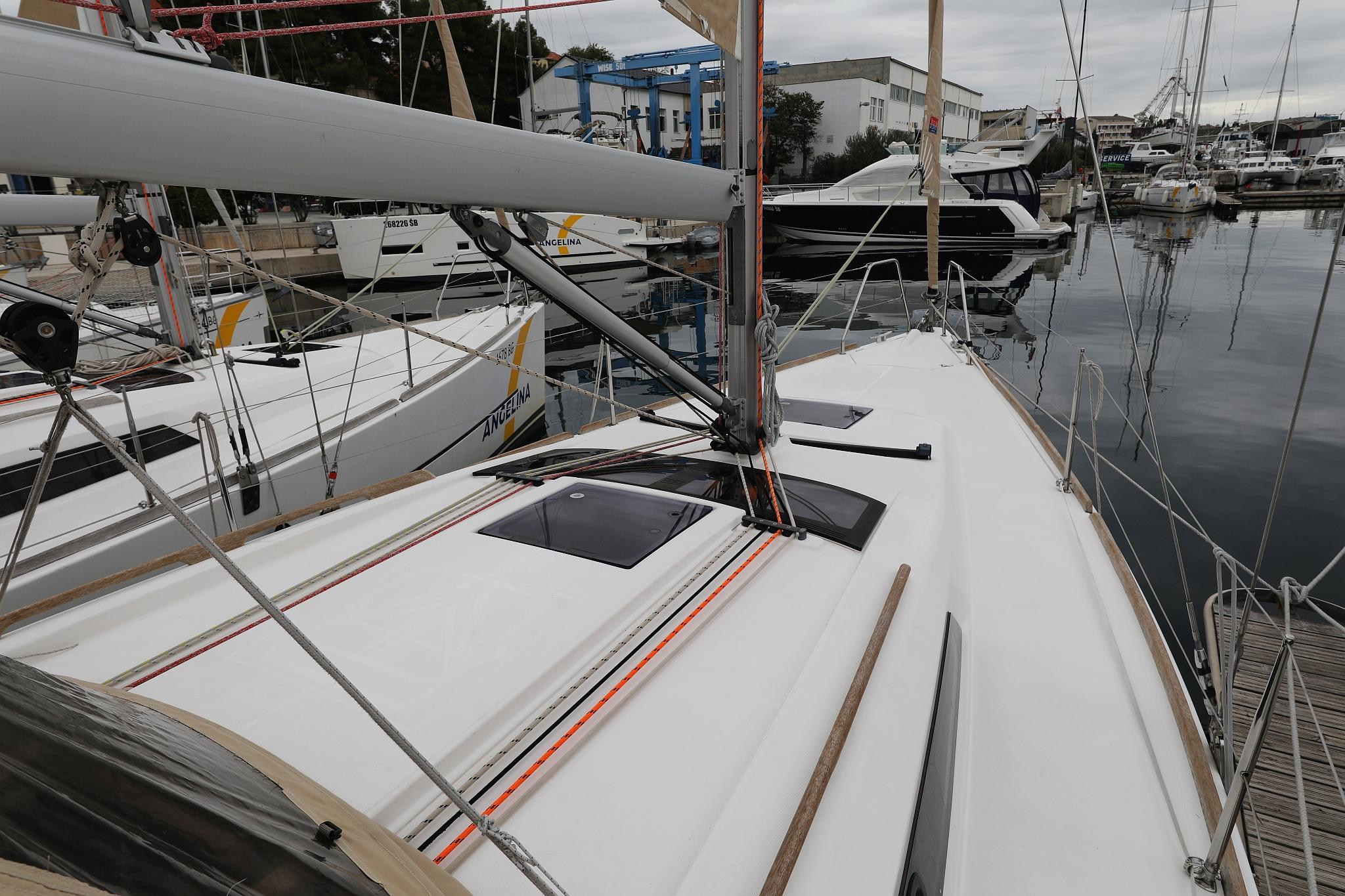 Dufour 350 GL, picture 10