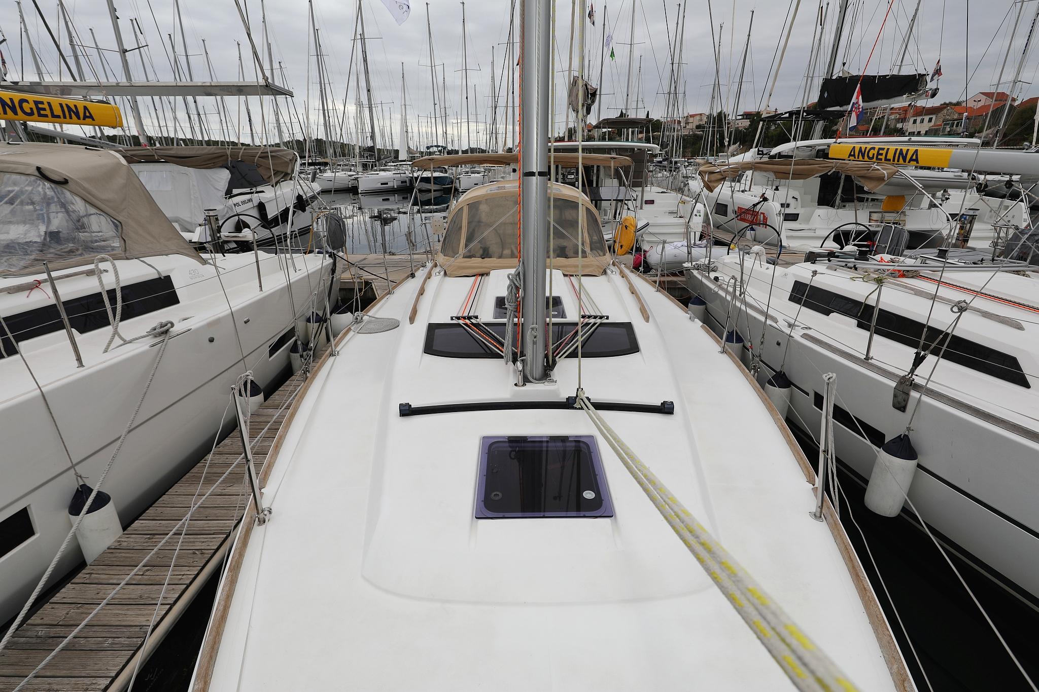Dufour 350 GL, picture 11