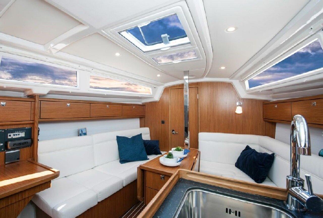 Bavaria Cruiser 33, picture 7