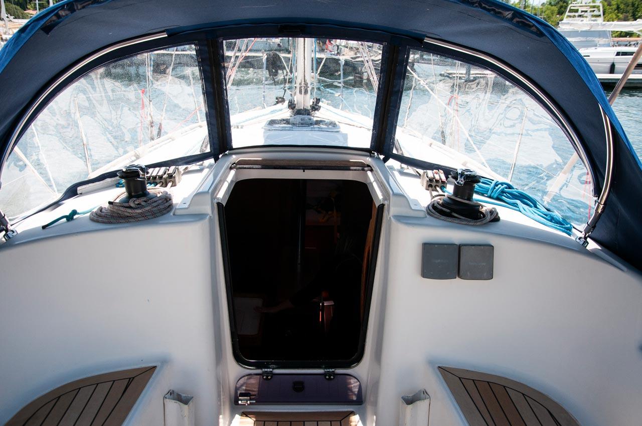 Dufour 325 GL, picture 5