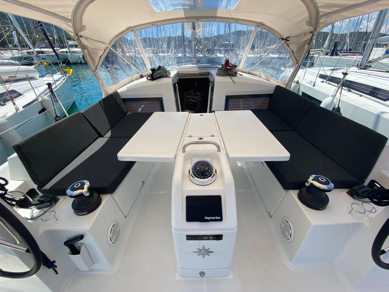 Sun Odyssey 440 - 4 cab., picture 6