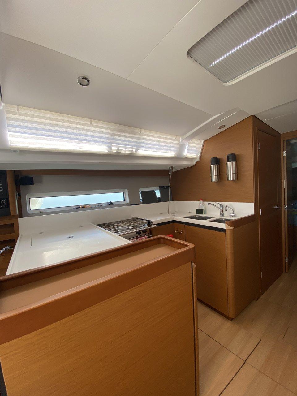 Sun Odyssey 440 - 4 cab., picture 7