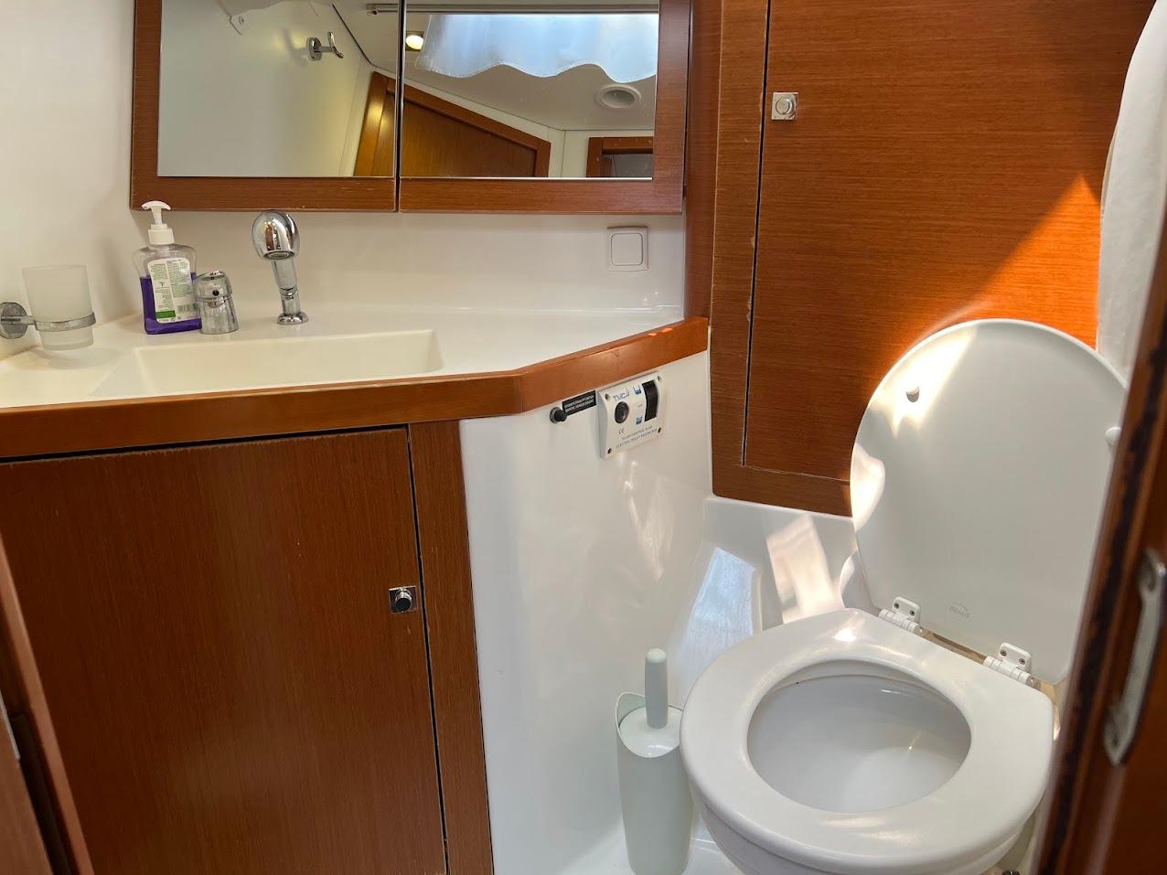 Oceanis 45 - 4 cab., picture 20