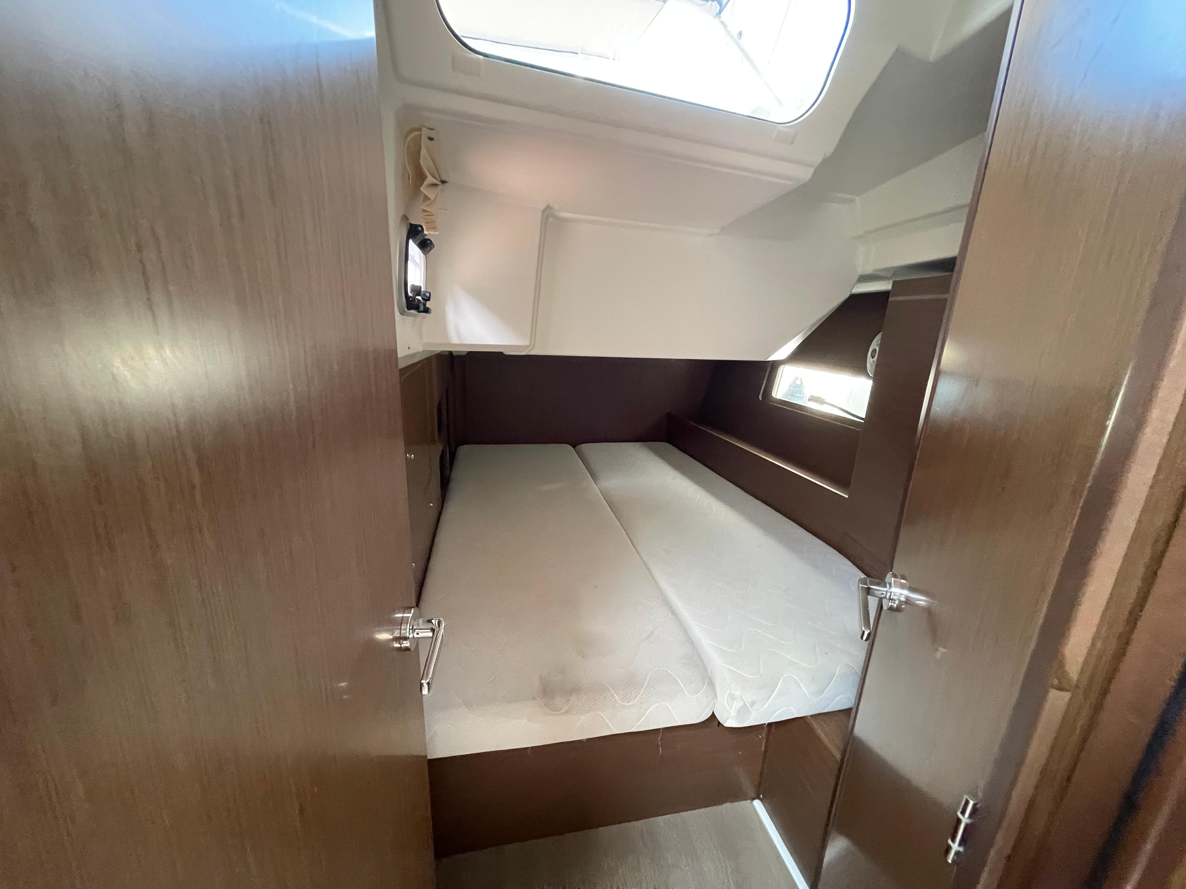 Oceanis 46.1, picture 11