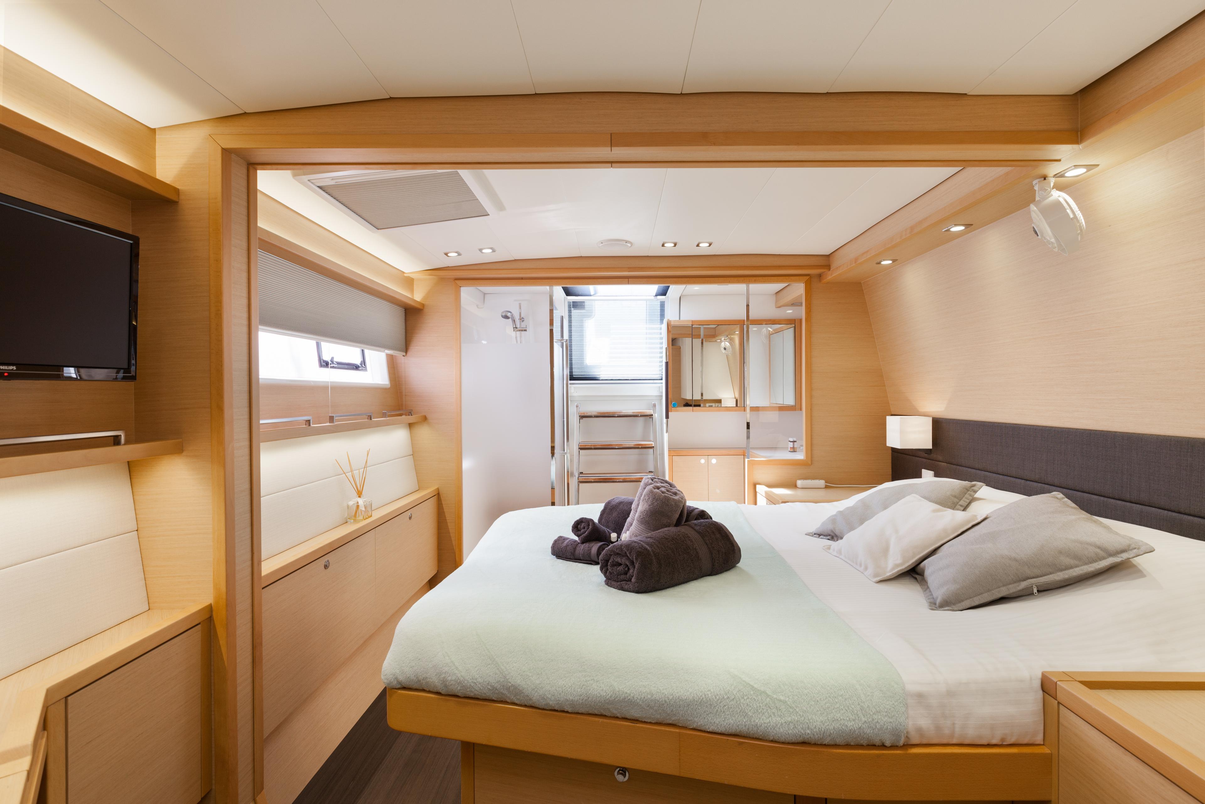 Lagoon 560, picture 7