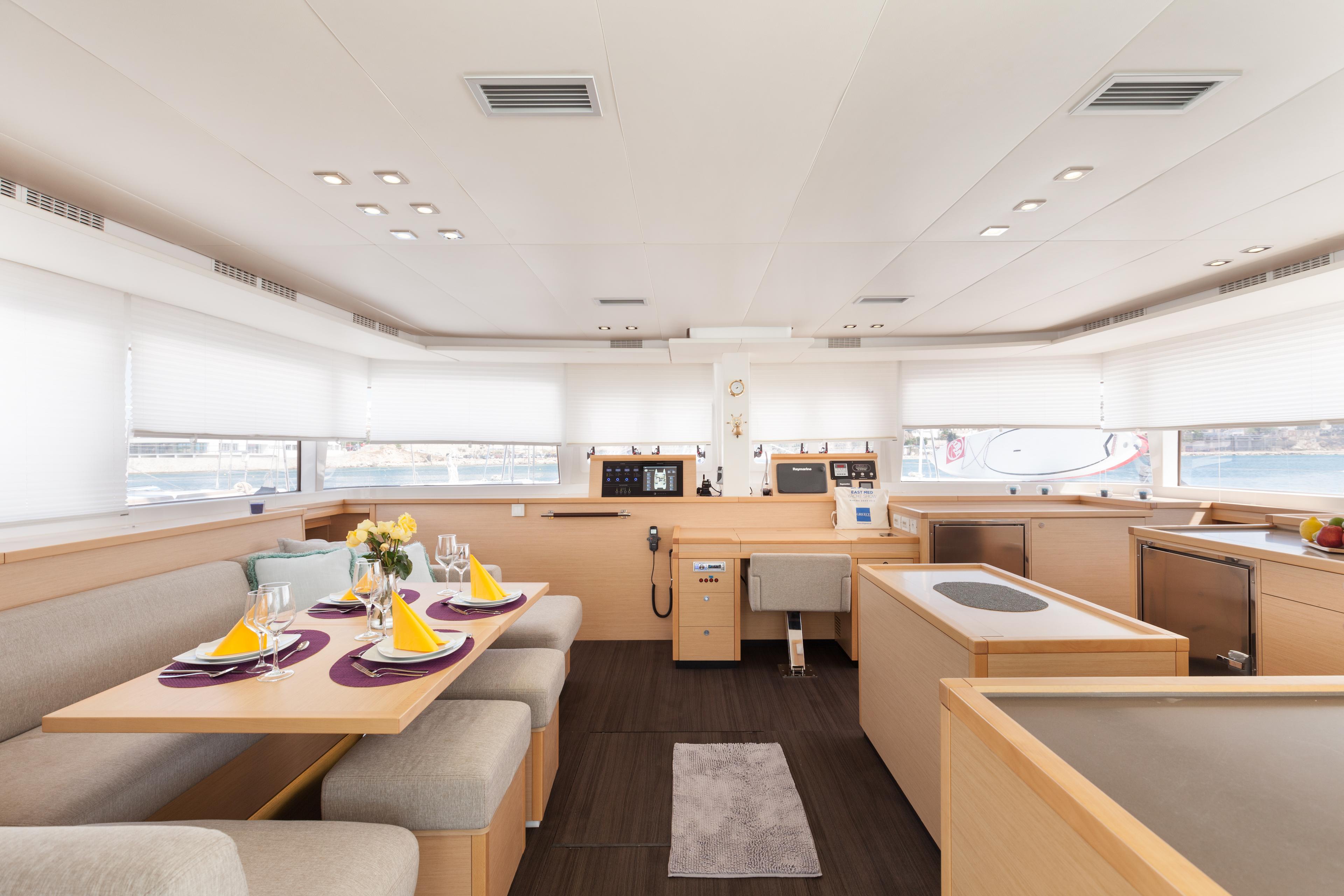 Lagoon 560, picture 6