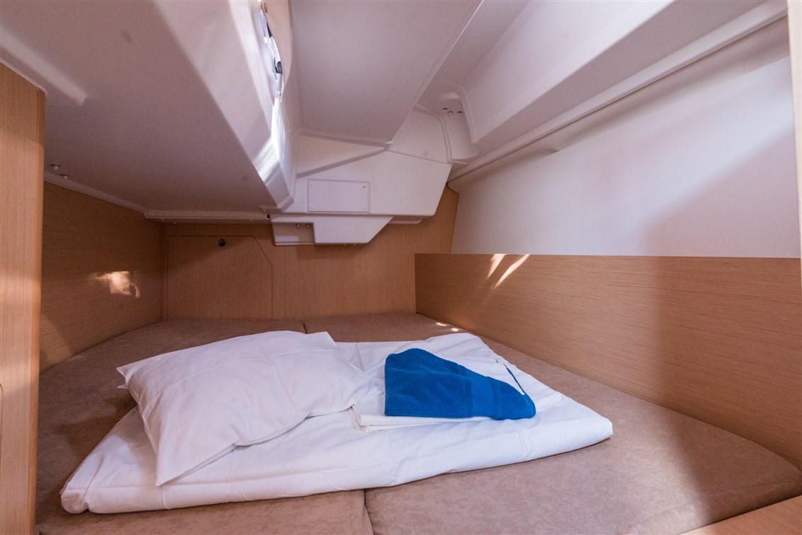 Oceanis 38 - 3 cab., picture 24