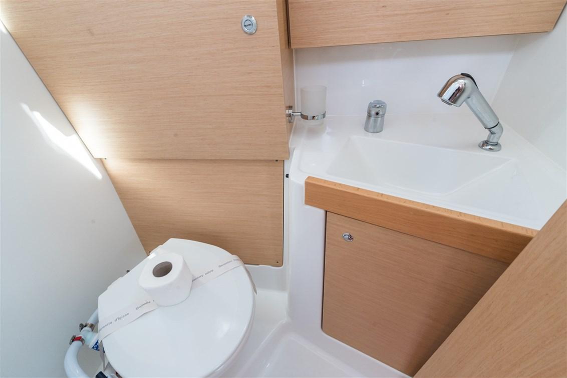 Oceanis 38 - 3 cab., picture 26