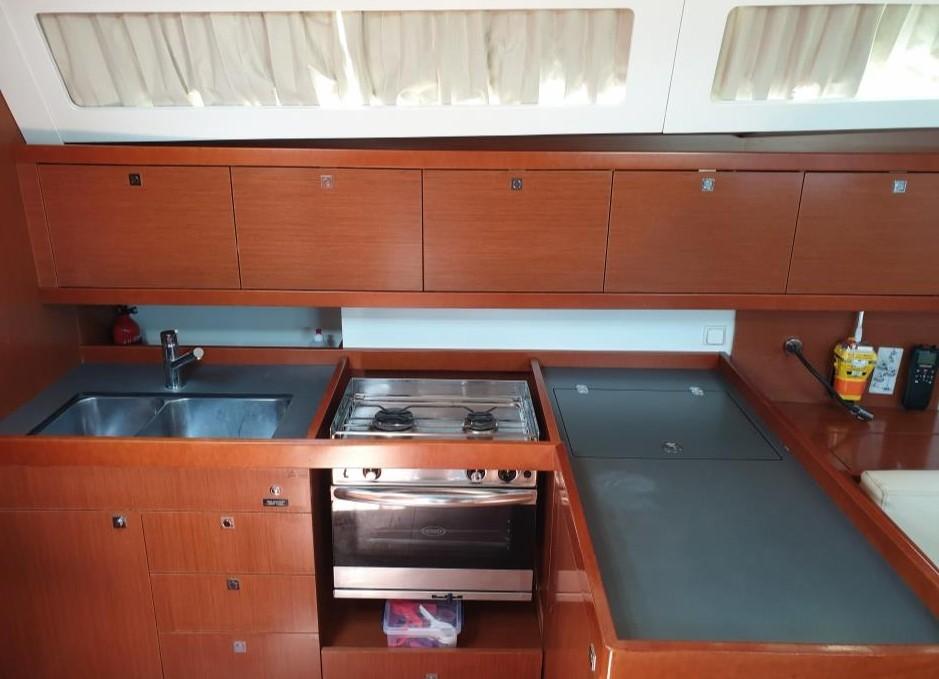 Oceanis 41, picture 5