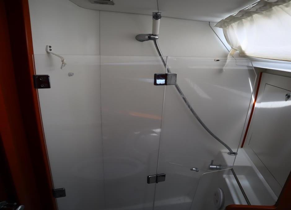 Oceanis 41, picture 8