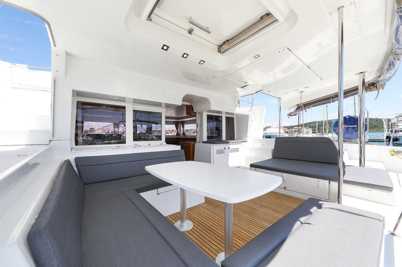Lagoon 450 - 4 + 2 cab., picture 6