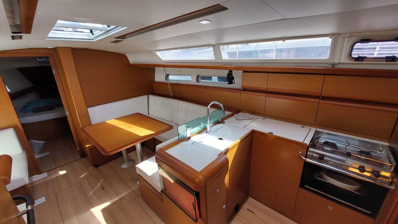 Sun Odyssey 419 - 3 cab. - Para elli, picture 7