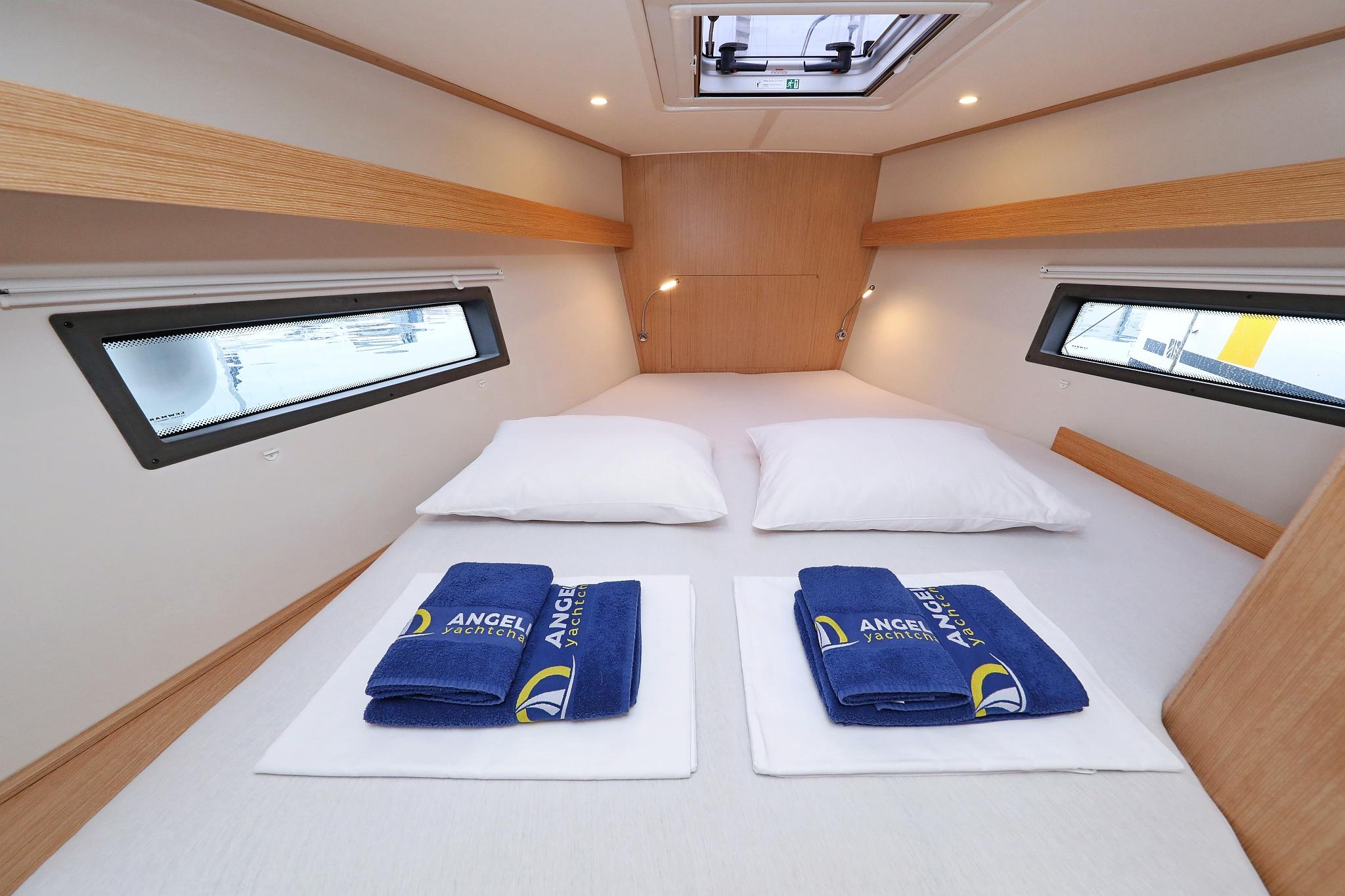 Bavaria C42, picture 32