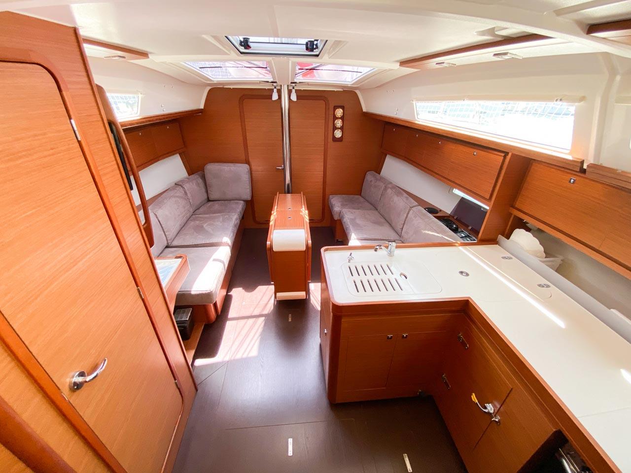 Dufour 382 GL, picture 7