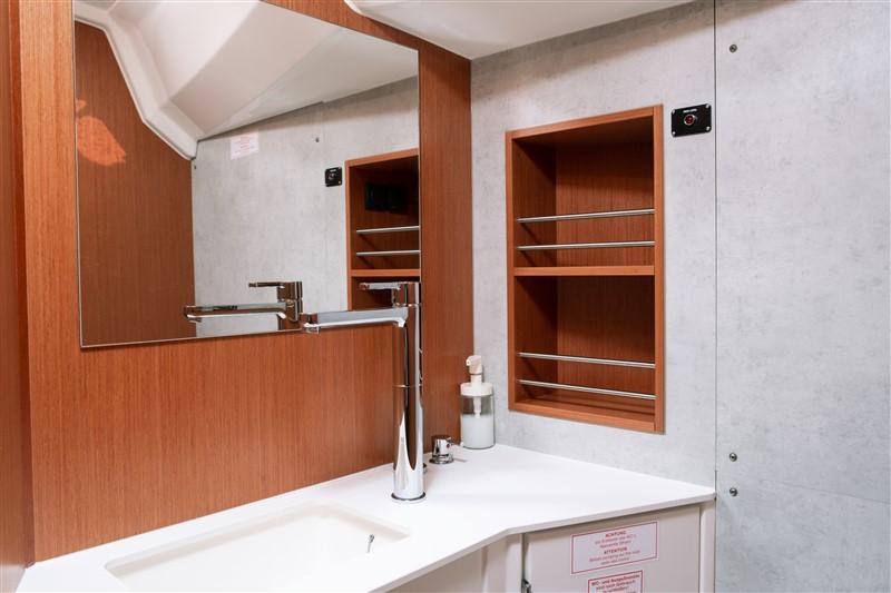 Bavaria C42, picture 20