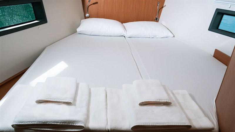 Bavaria C42, picture 17