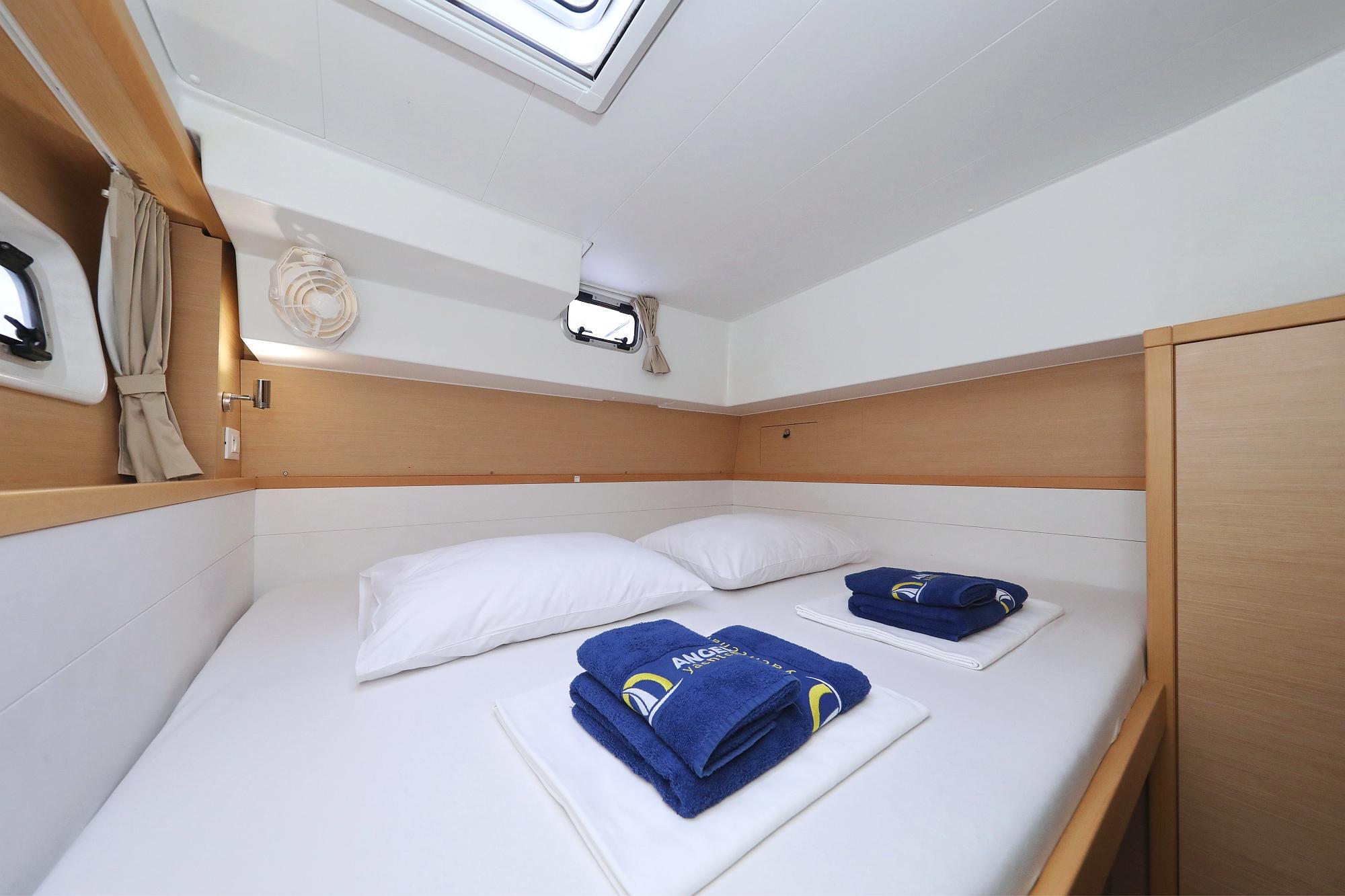 Lagoon 39 - 4 + 2 cab., picture 26