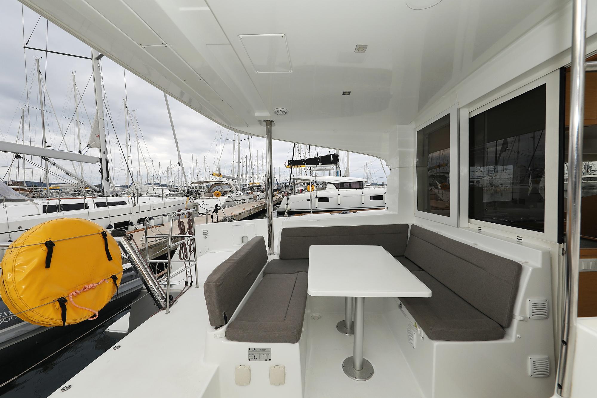 Lagoon 39 - 4 + 2 cab., picture 6