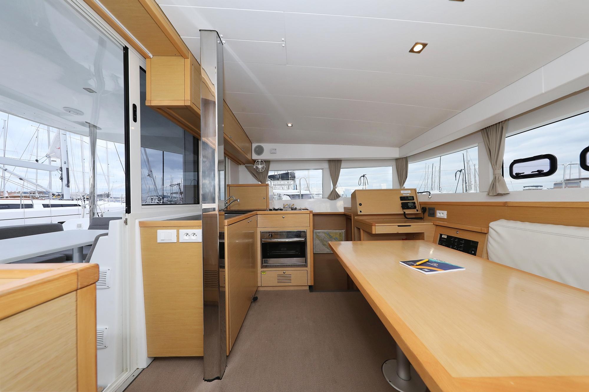 Lagoon 39 - 4 + 2 cab., picture 13