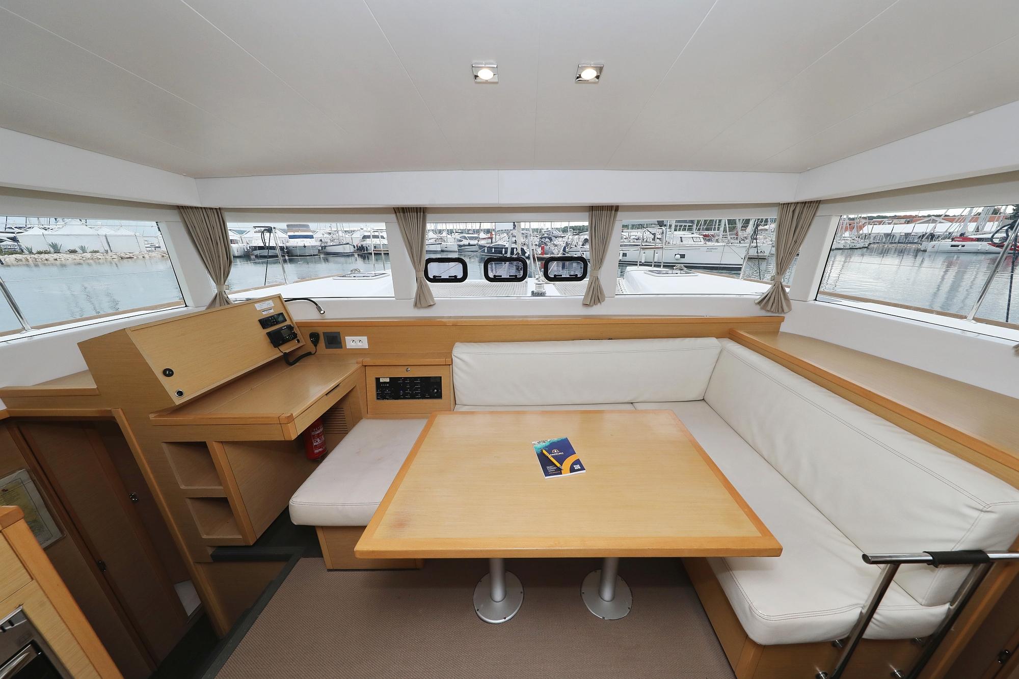 Lagoon 39 - 4 + 2 cab., picture 17