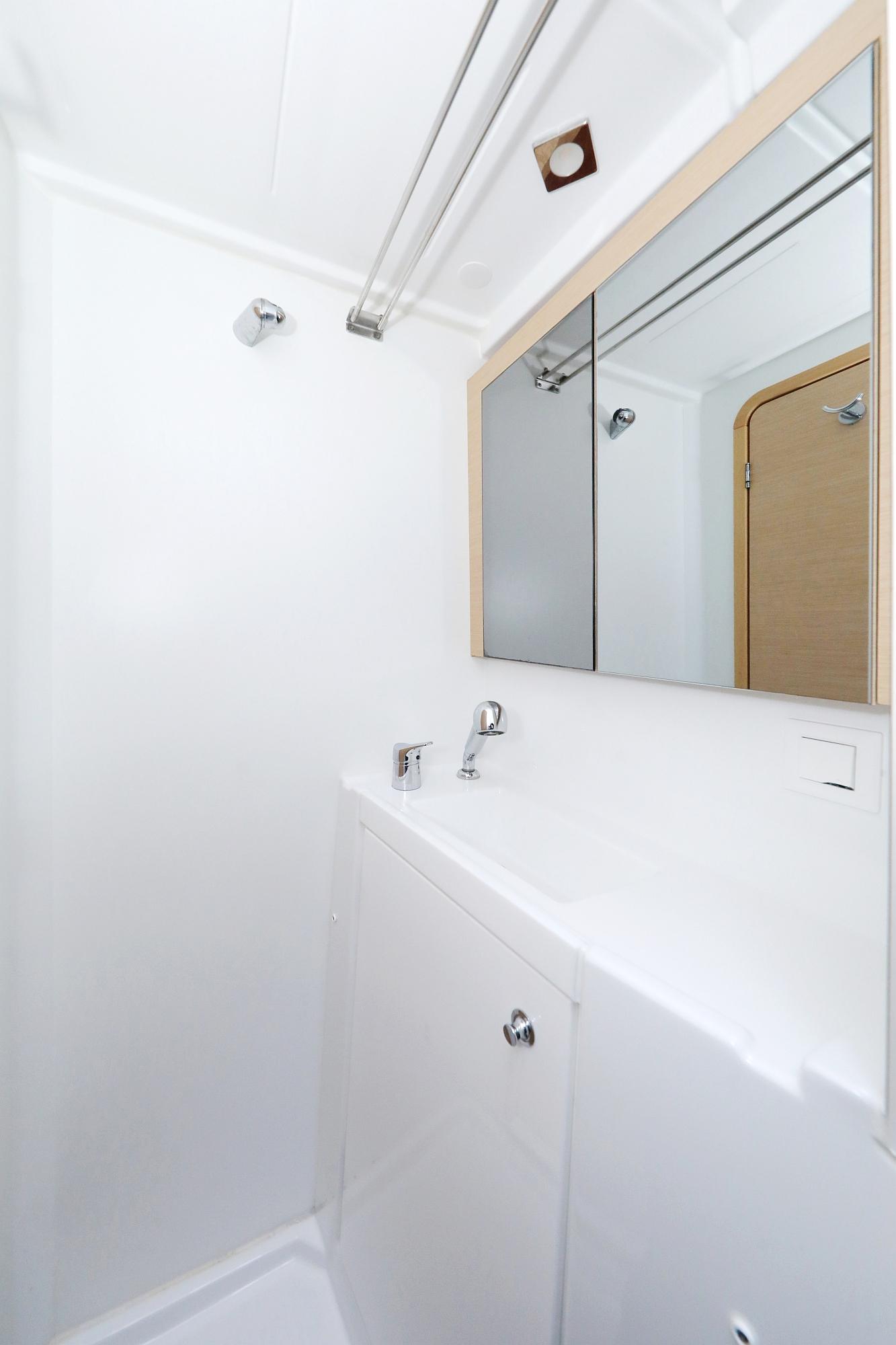 Lagoon 39 - 4 + 2 cab., picture 34