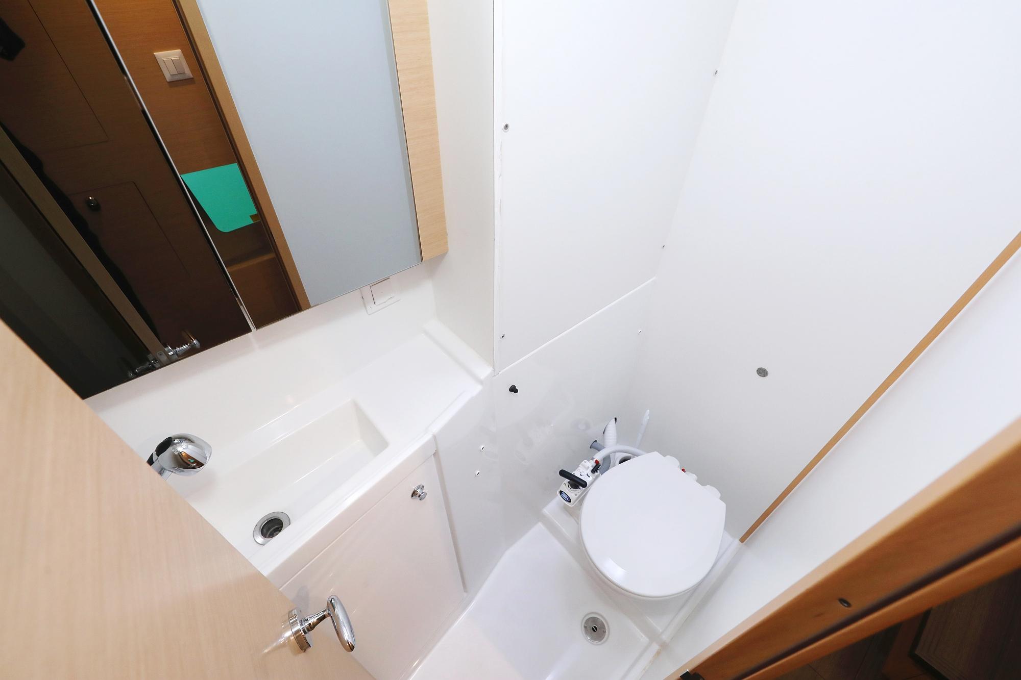 Lagoon 39 - 4 + 2 cab., picture 38