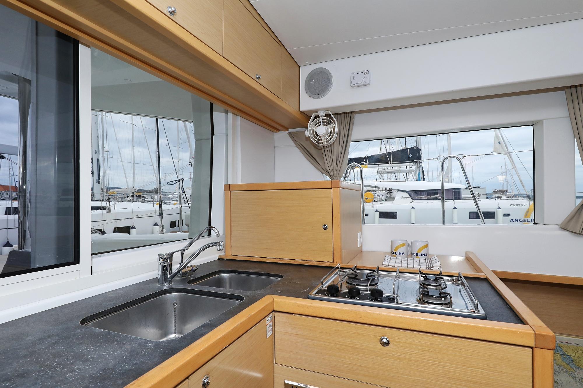 Lagoon 39 - 4 + 2 cab., picture 40