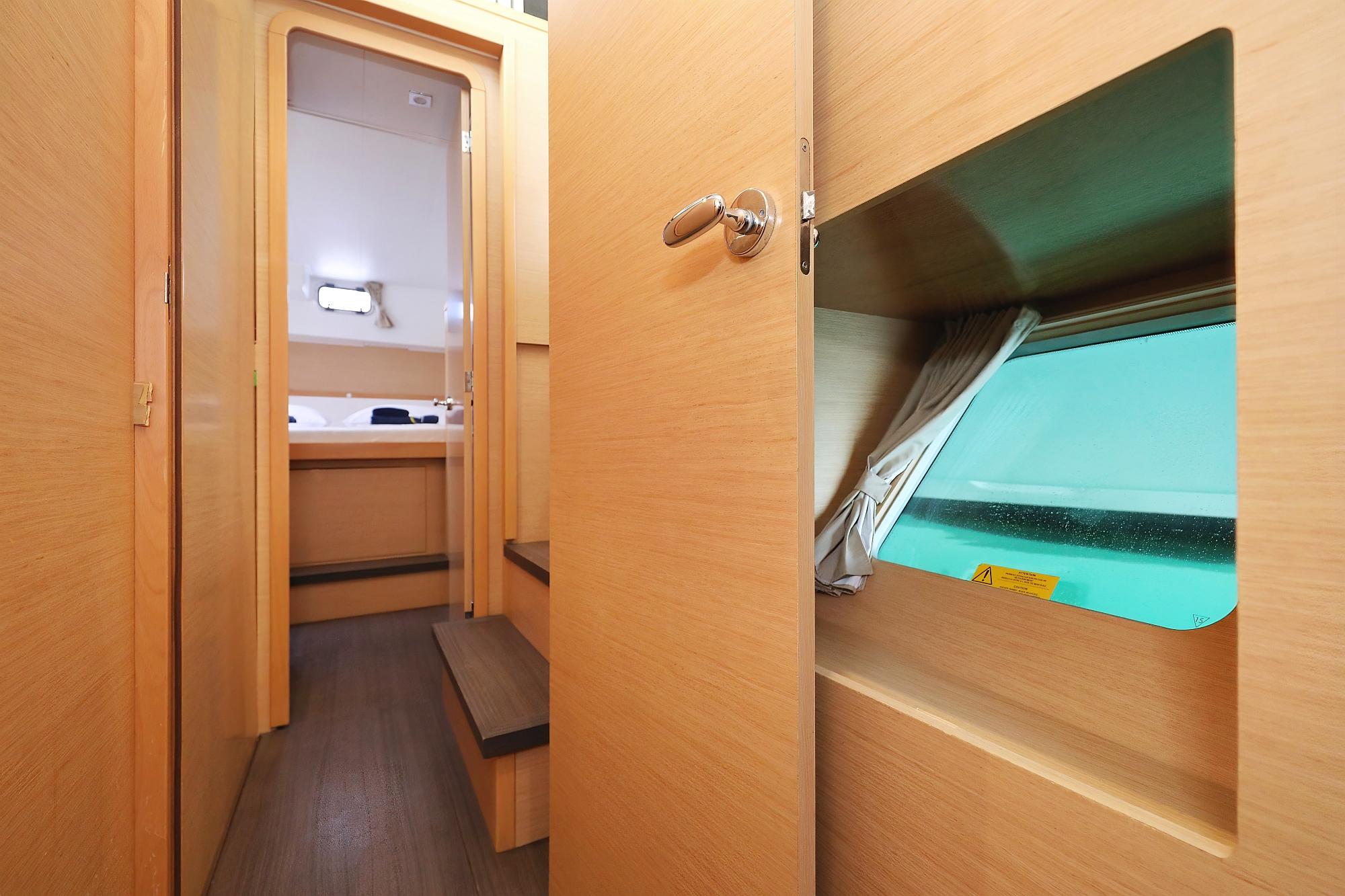 Lagoon 39 - 4 + 2 cab., picture 23