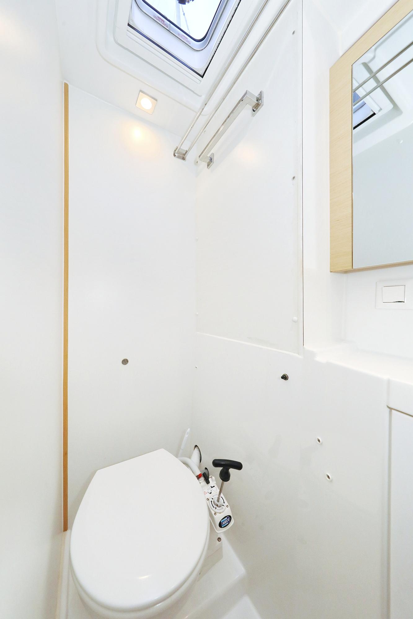 Lagoon 39 - 4 + 2 cab., picture 36