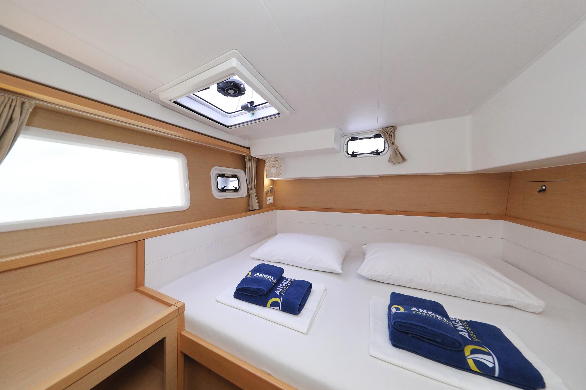 Lagoon 39 - 4 + 2 cab., picture 24