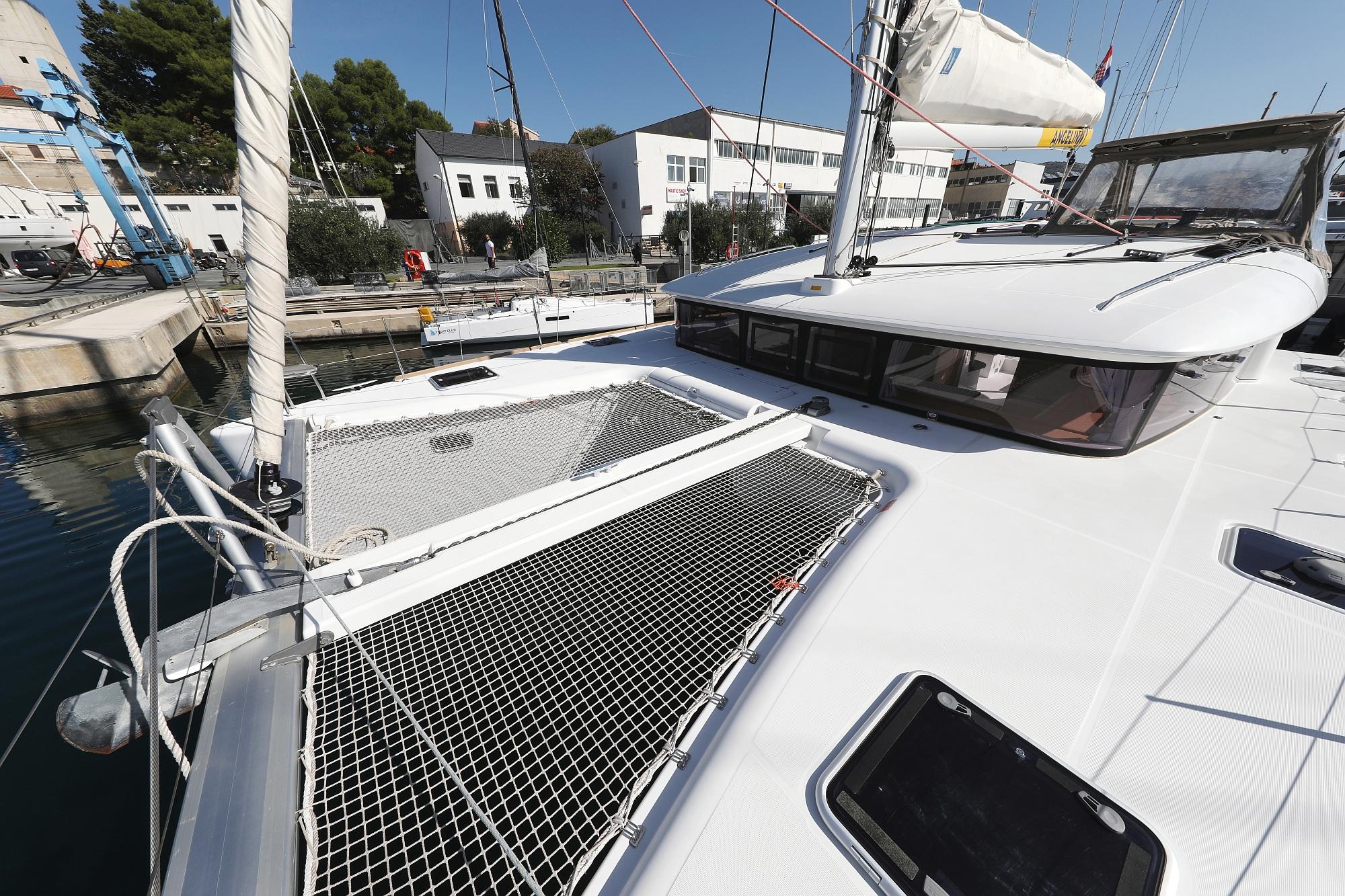 Lagoon 400 S2 - 4 + 2 cab., picture 11