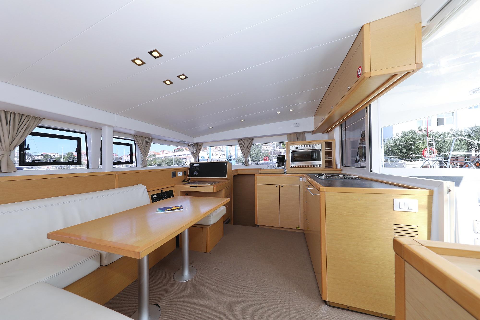 Lagoon 400 S2 - 4 + 2 cab., picture 13