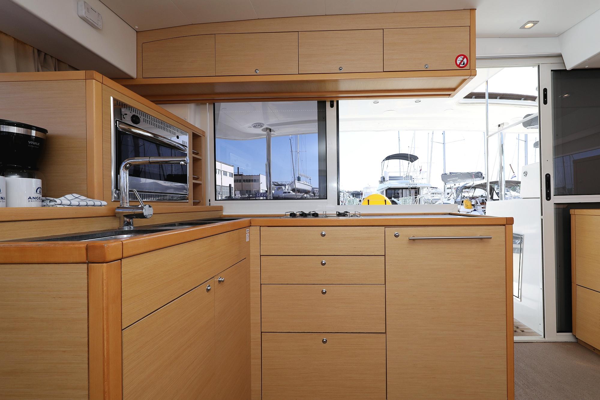 Lagoon 400 S2 - 4 + 2 cab., picture 21