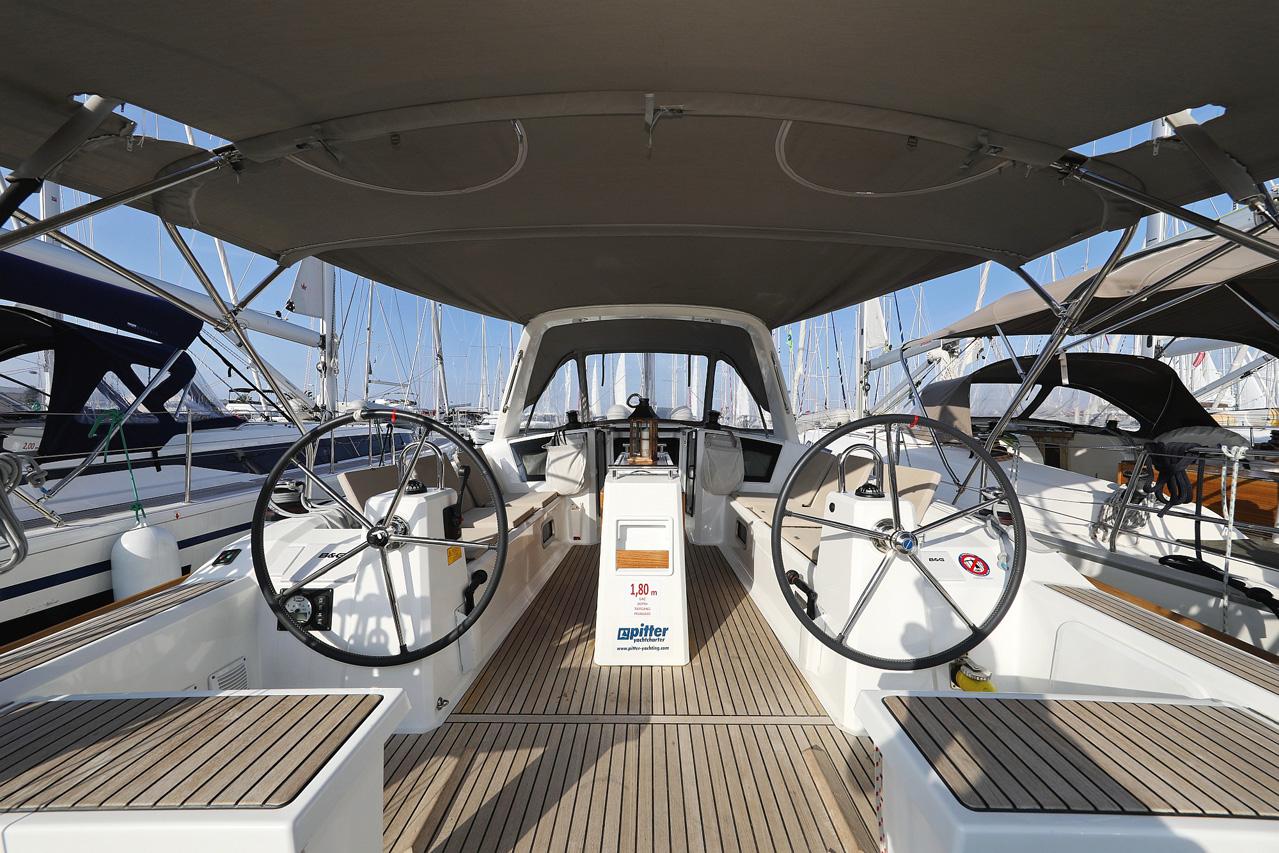 Oceanis 38.1, picture 8