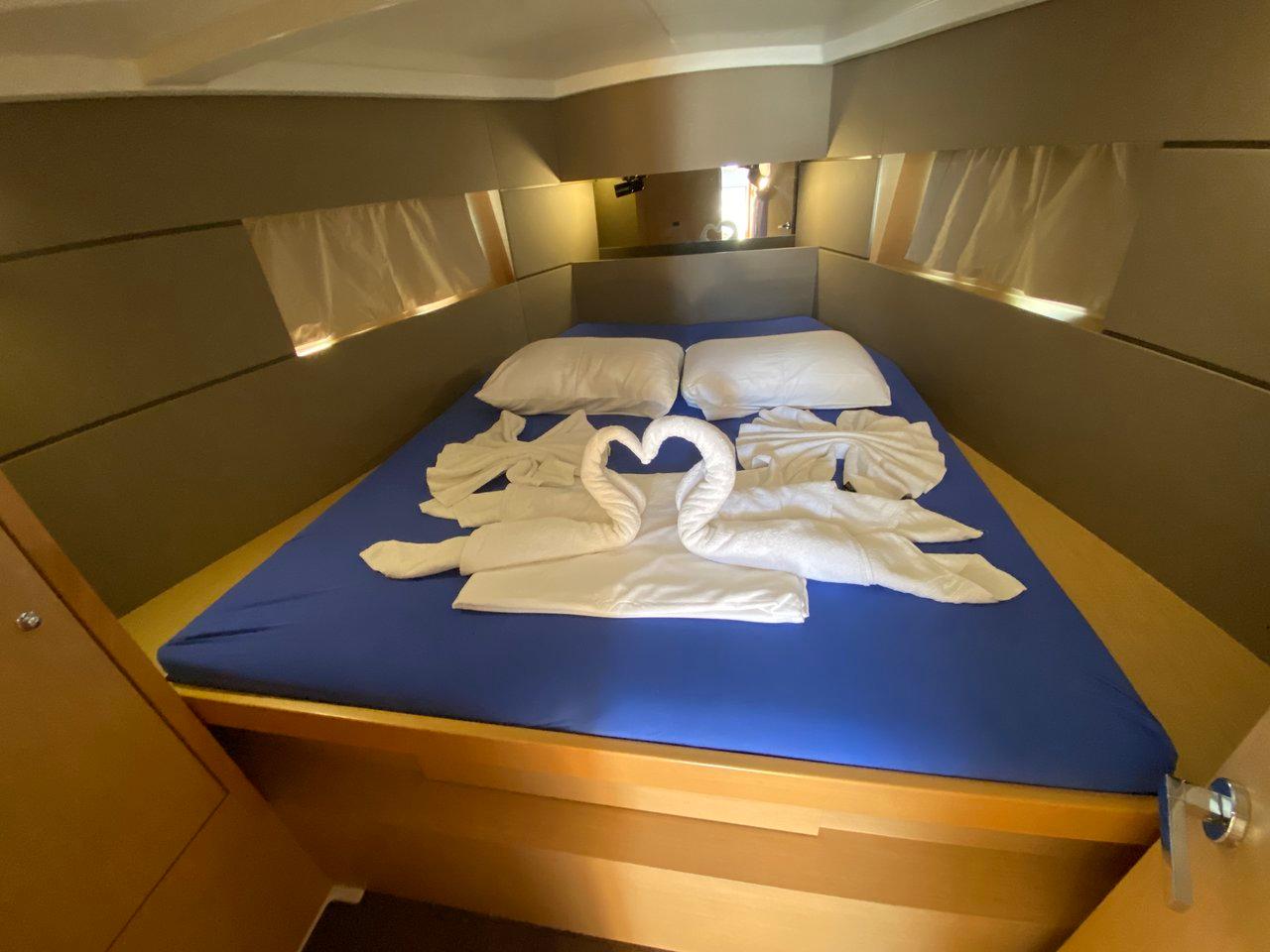 Oceanis 38 - 3 cab. - Solar, picture 11