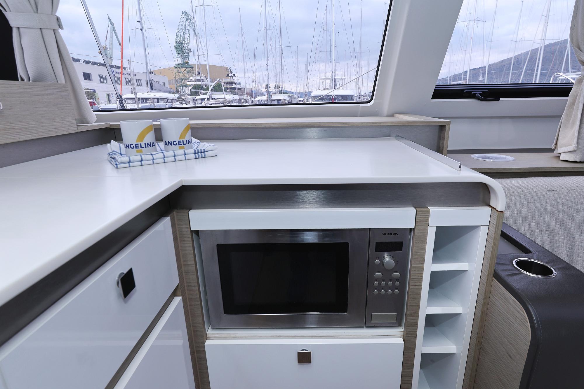 Fountaine Pajot Elba 45 - 4 + 2 cab., picture 38