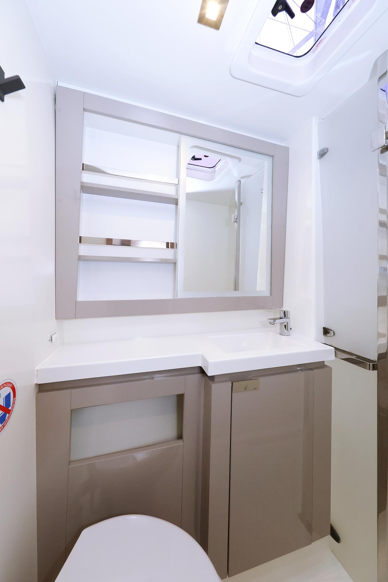 Fountaine Pajot Elba 45 - 4 + 2 cab., picture 30