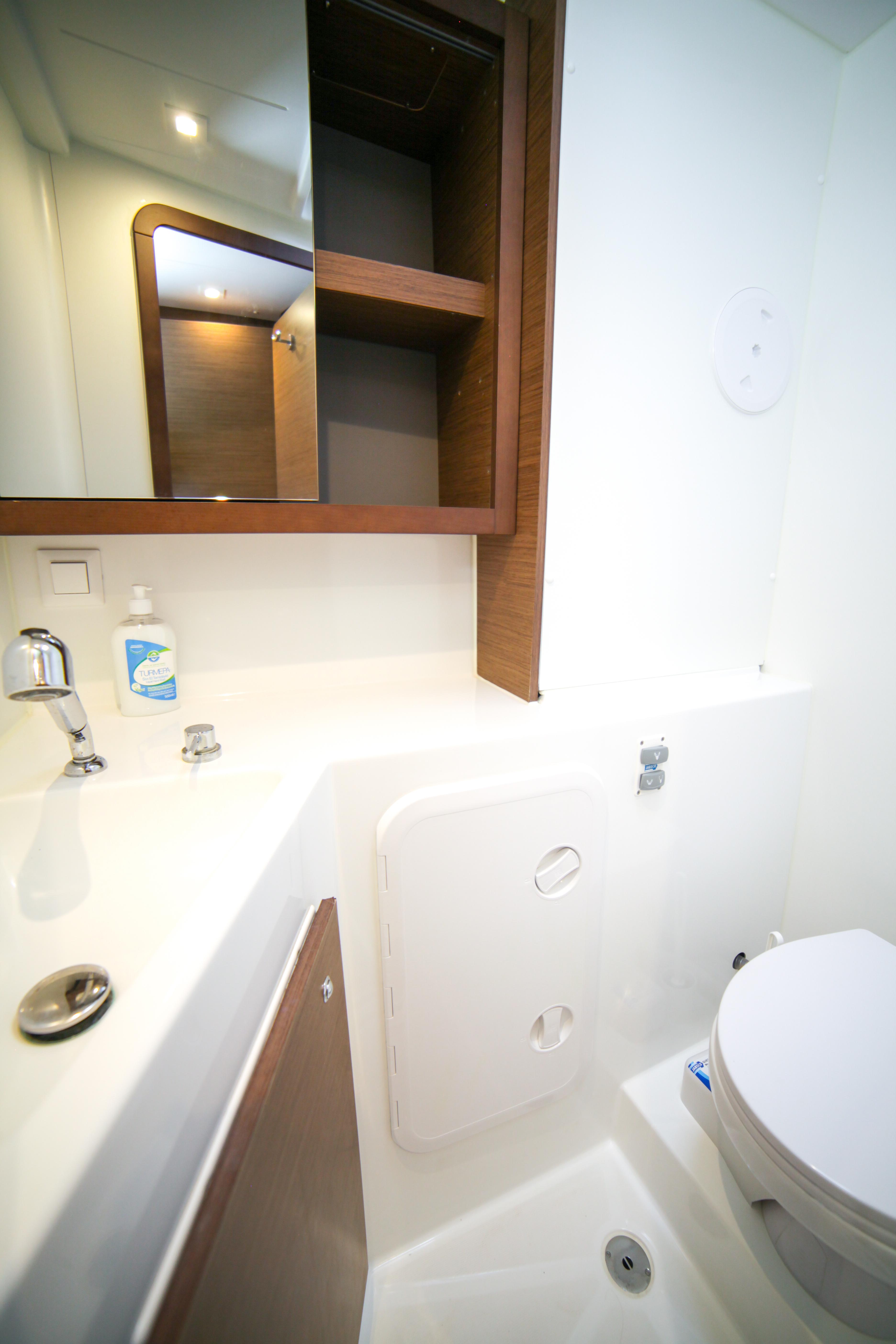 Lagoon 42 - 4 + 2 cab. - Sail Adasu, picture 17