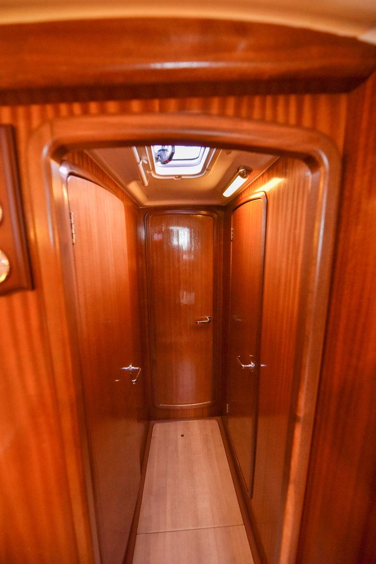 Bavaria 44, picture 9