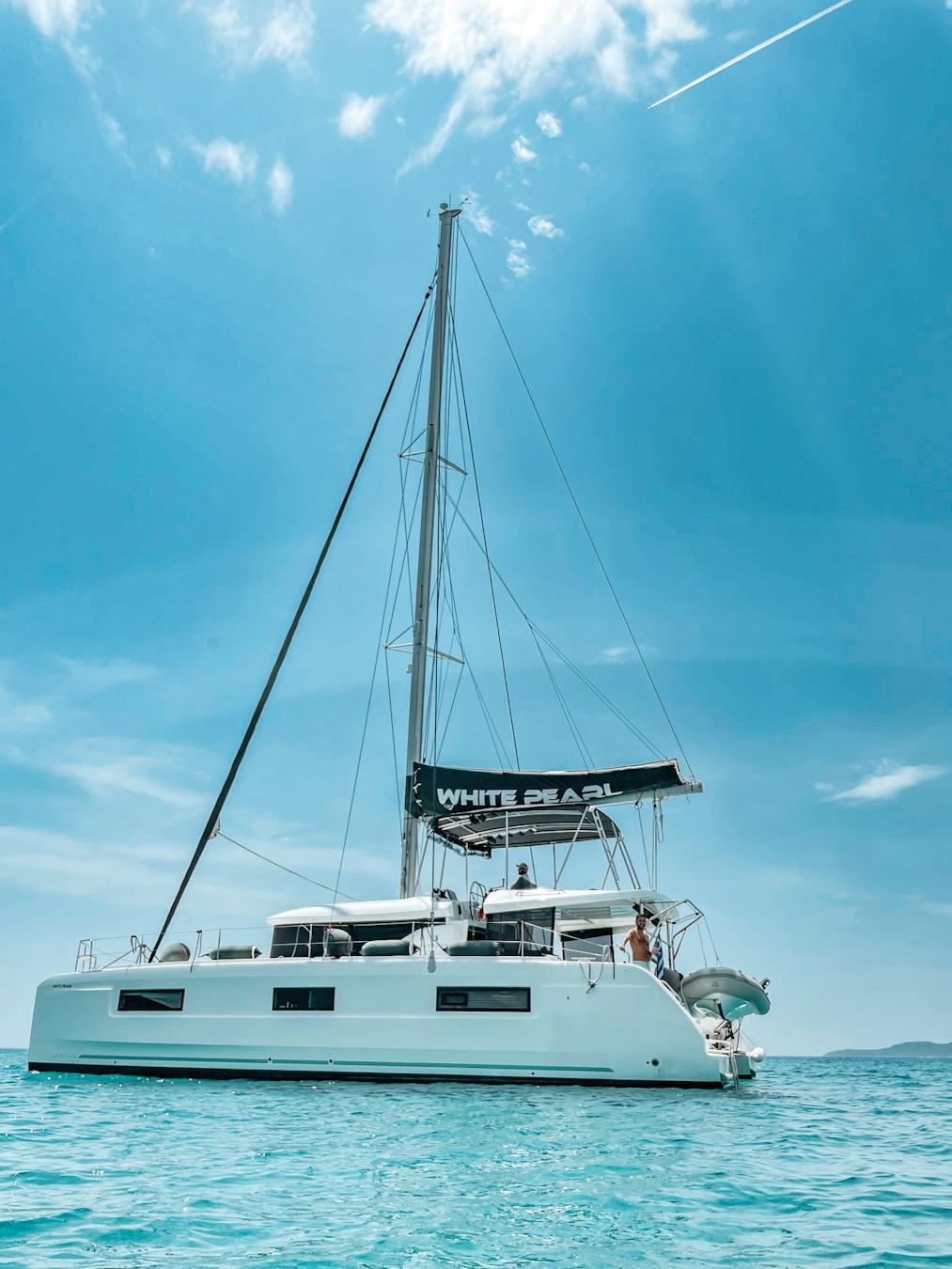 Lagoon 46 - 4 + 2 cab., picture 4