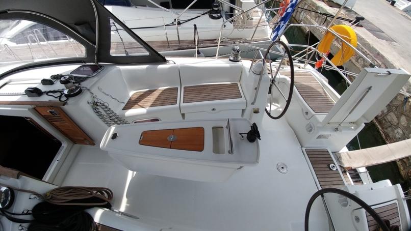 Oceanis 43, picture 9