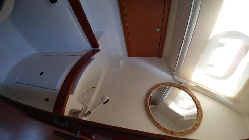 Oceanis 43, picture 25