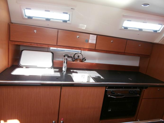 Bavaria Cruiser 40, picture 6