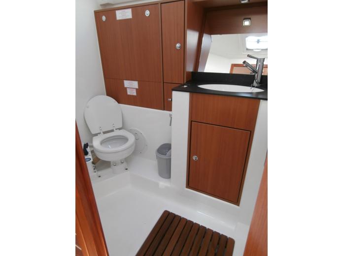 Bavaria Cruiser 40, picture 8