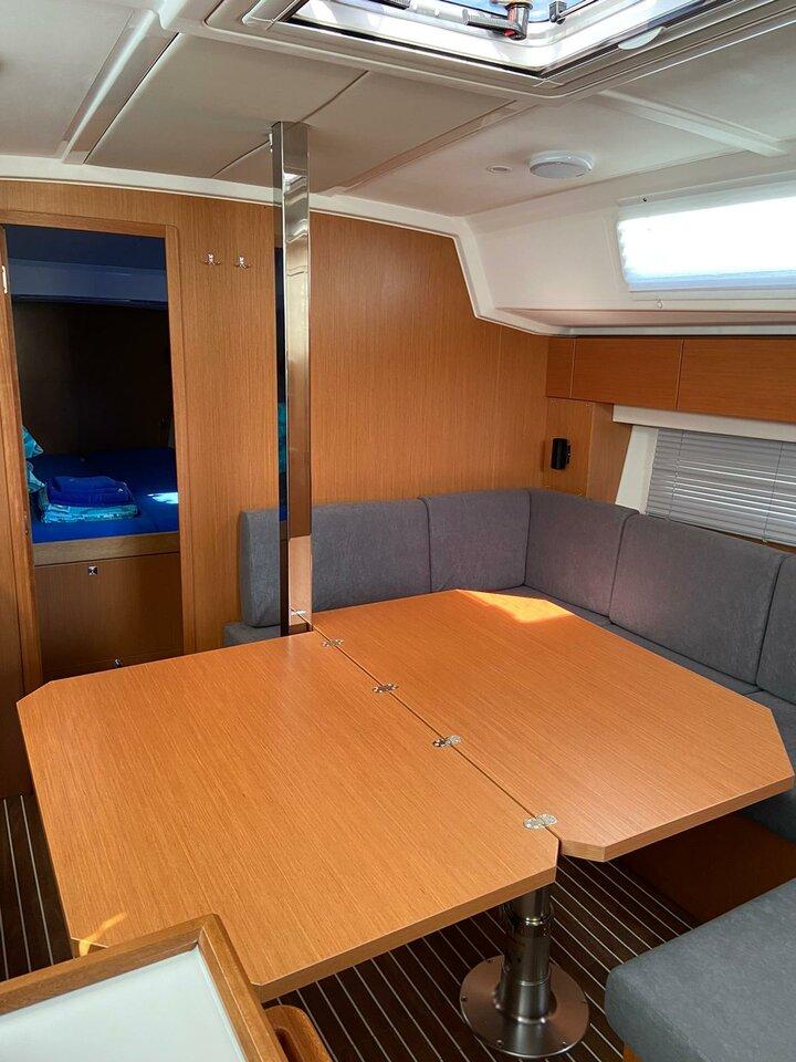 Bavaria C42, picture 7