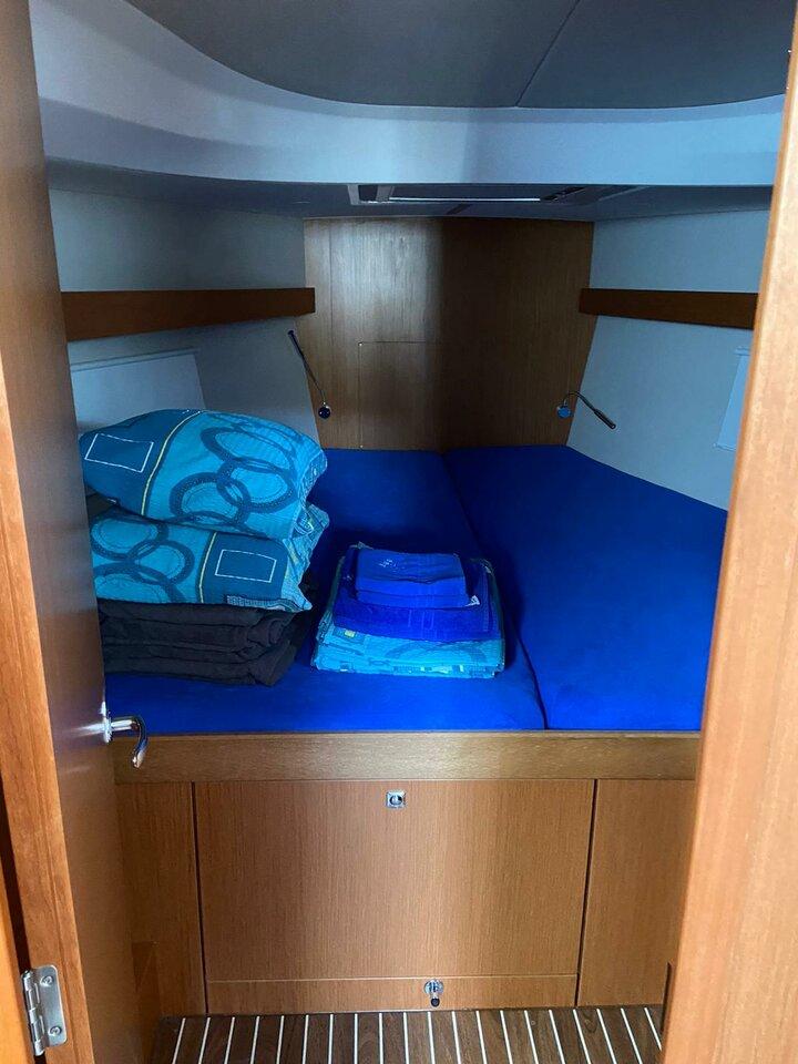 Bavaria C42, picture 11