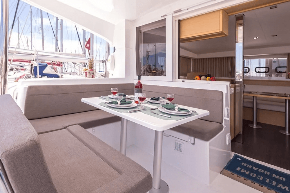 Lagoon 39 - 4 + 2 cab. - Lost Cat, picture 4