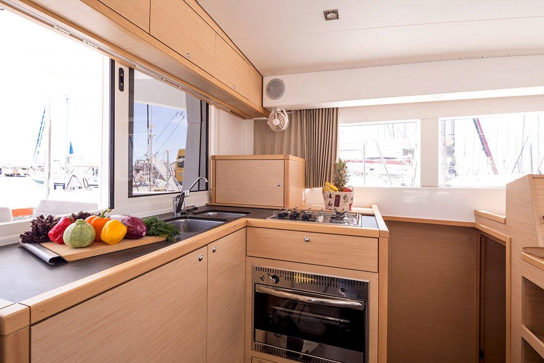 Lagoon 39 - 4 + 2 cab. - Lost Cat, picture 9